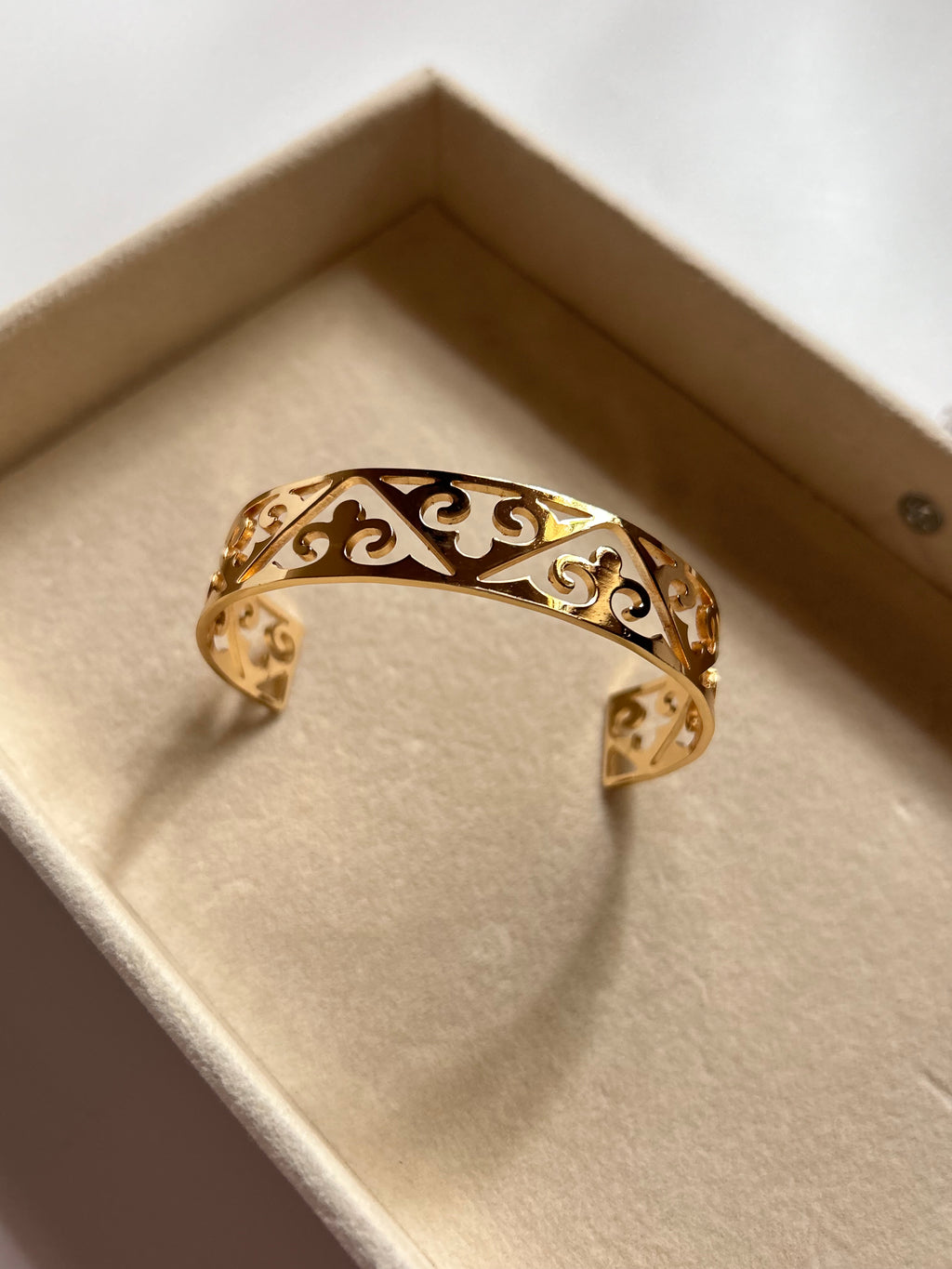 Amara Cuff