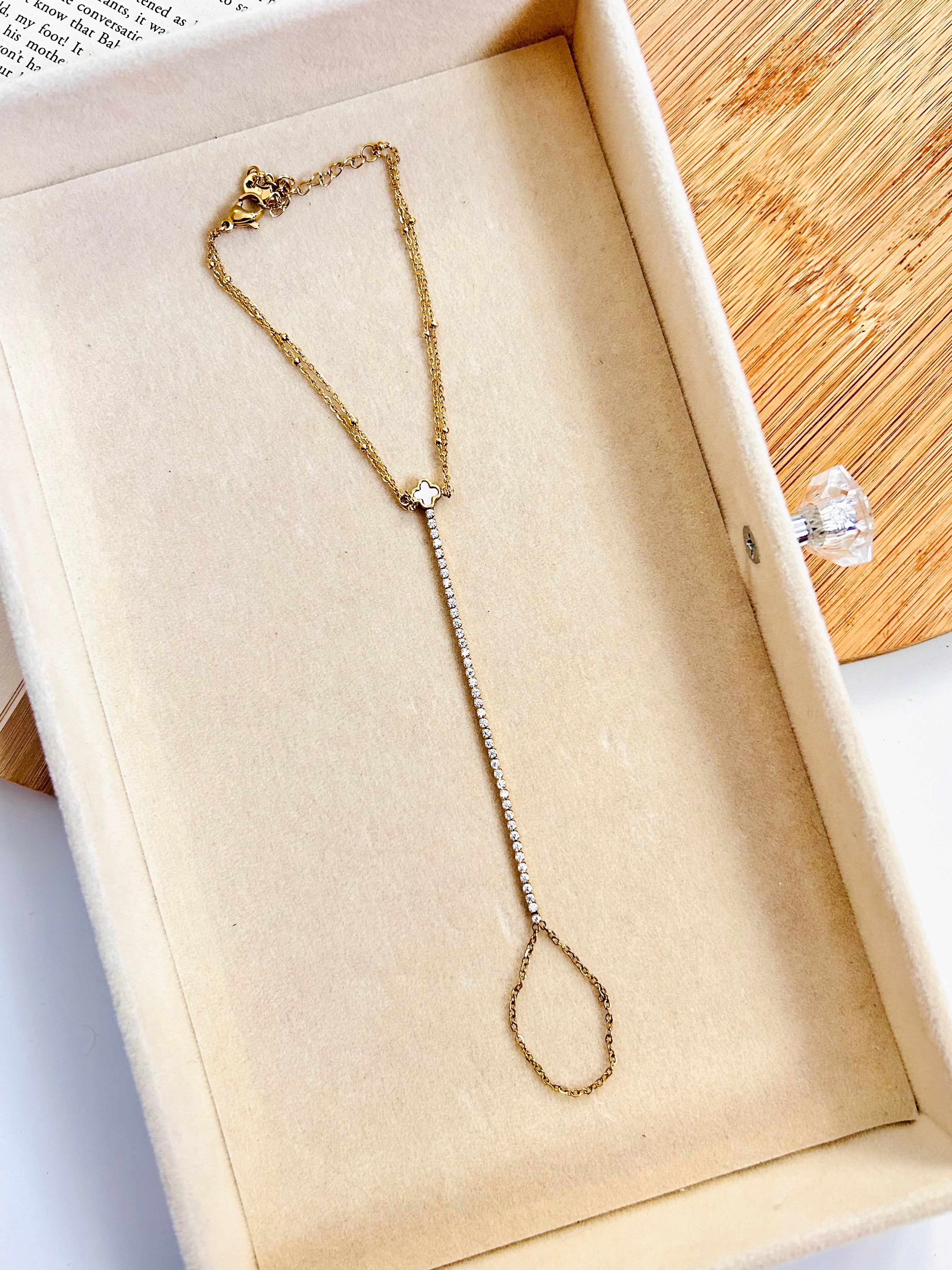 Layali Hand chain