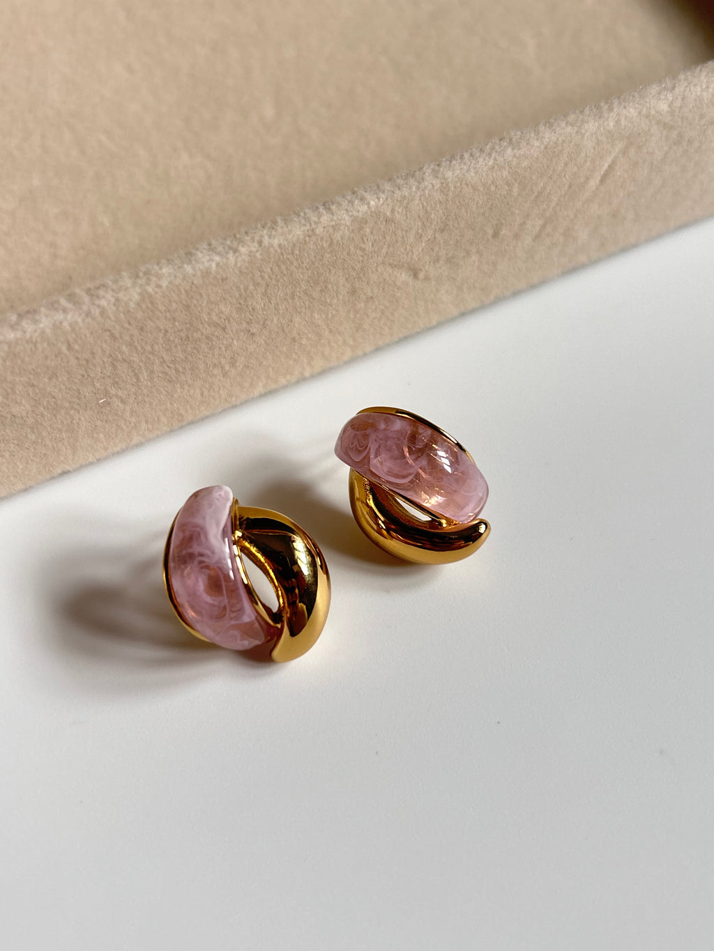 Lilac kiss