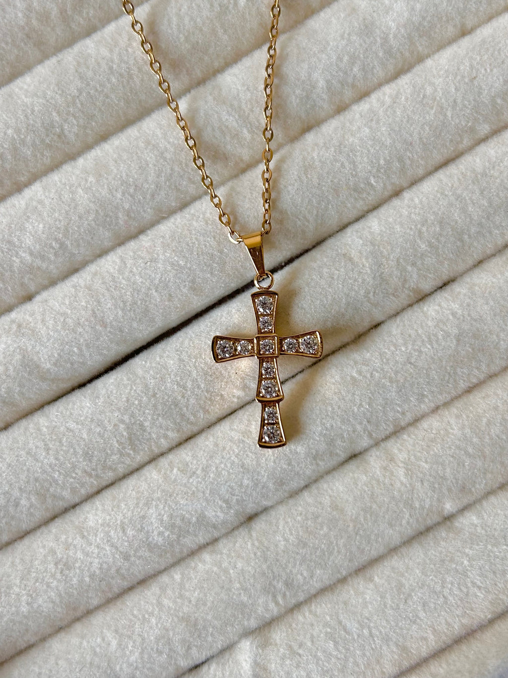 Halo Cross