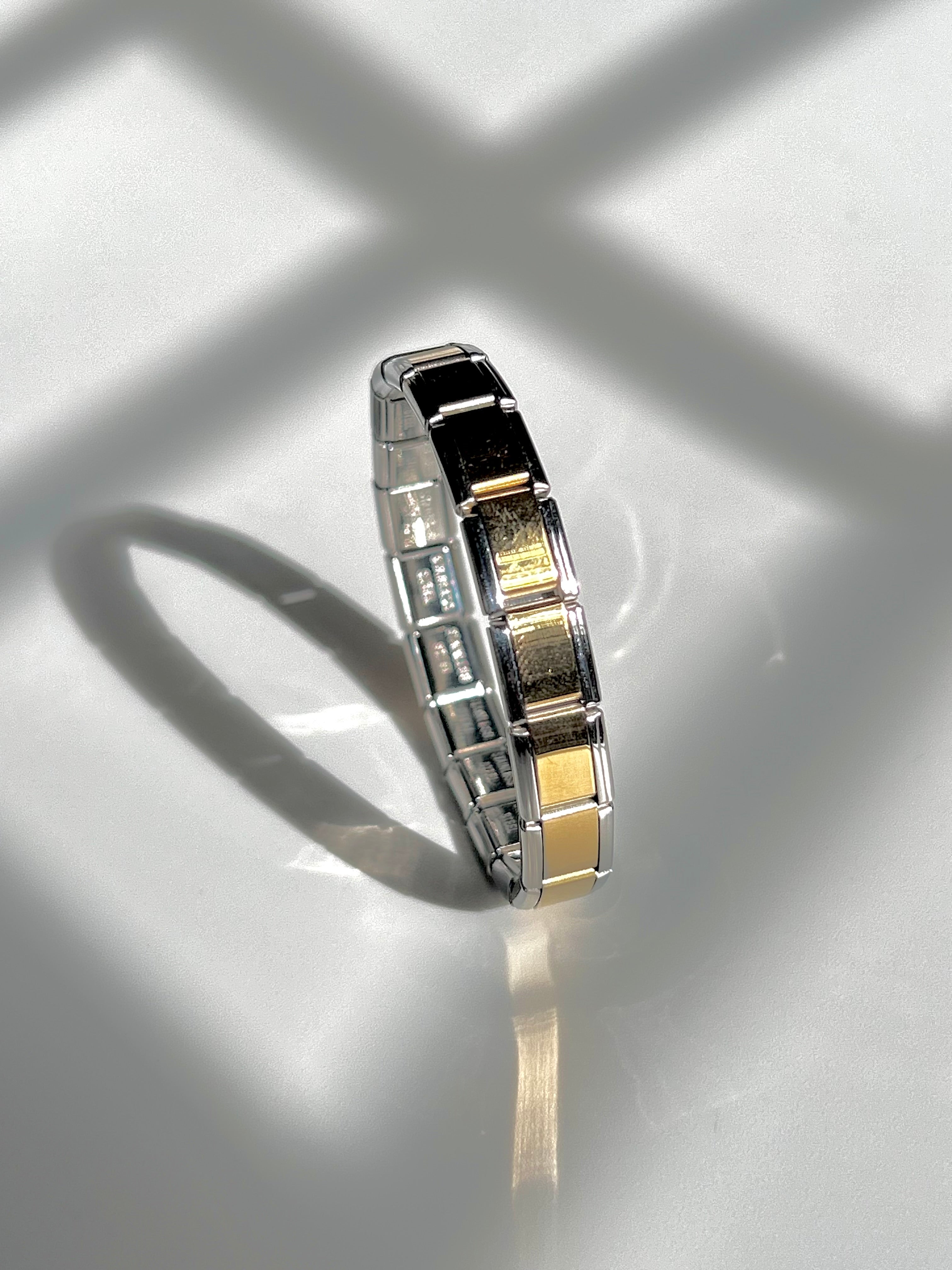 Duality band