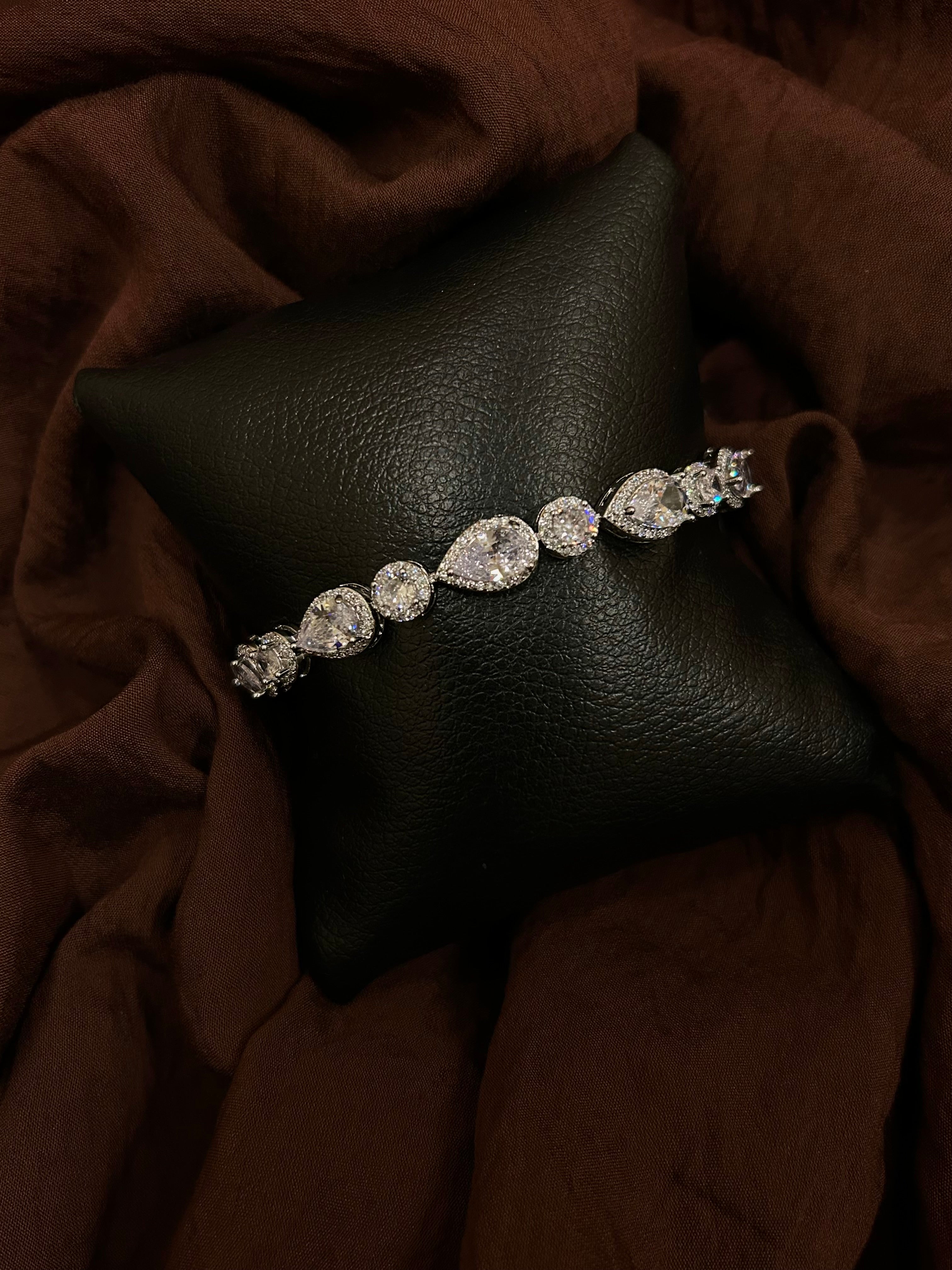 Elysia Bracelet