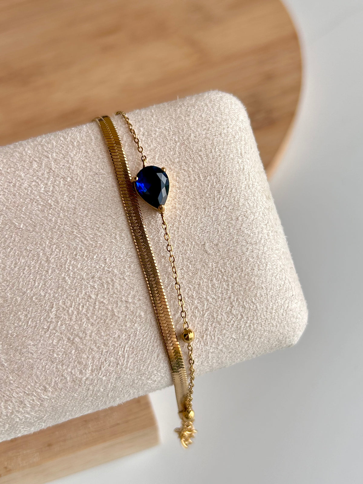 Sapphire Muse