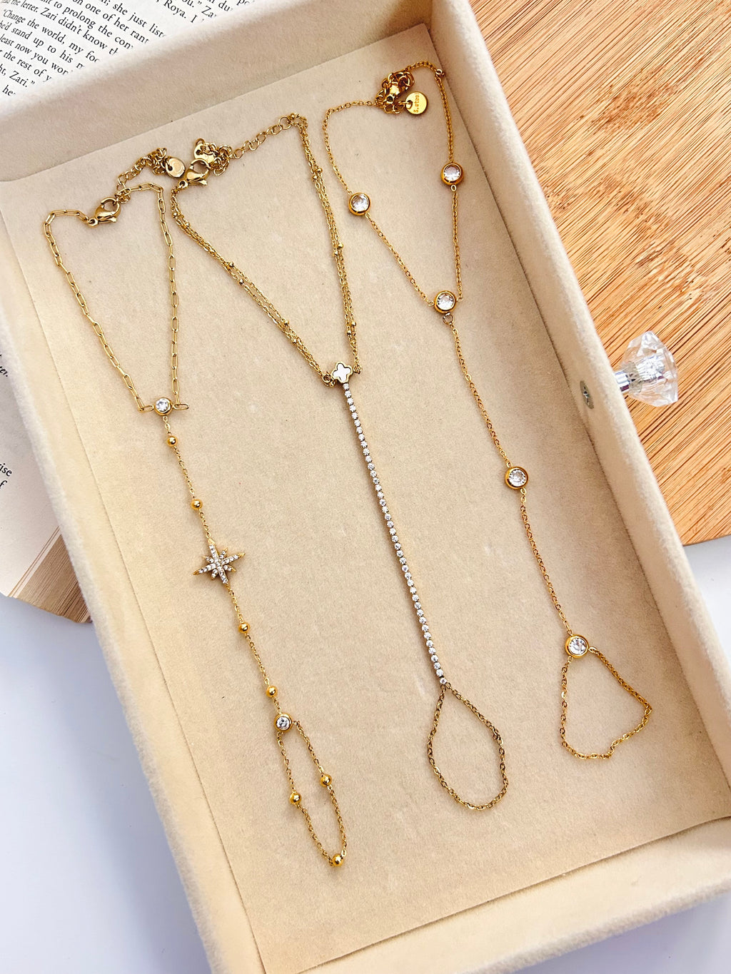 Noorè Hand chain