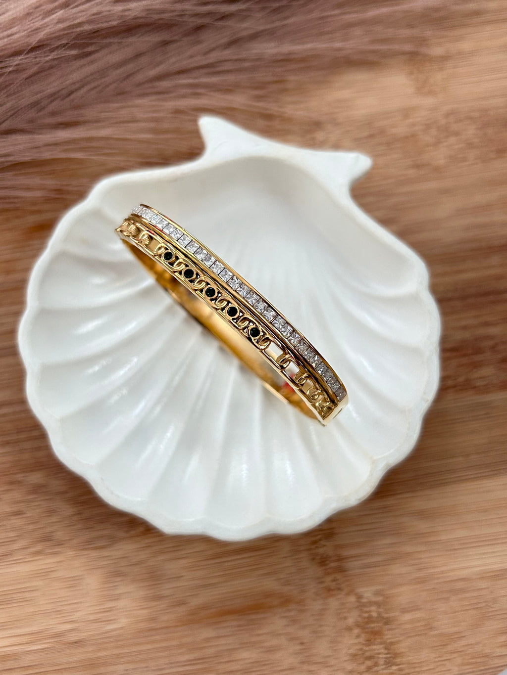 Orlina Emerald Cuff