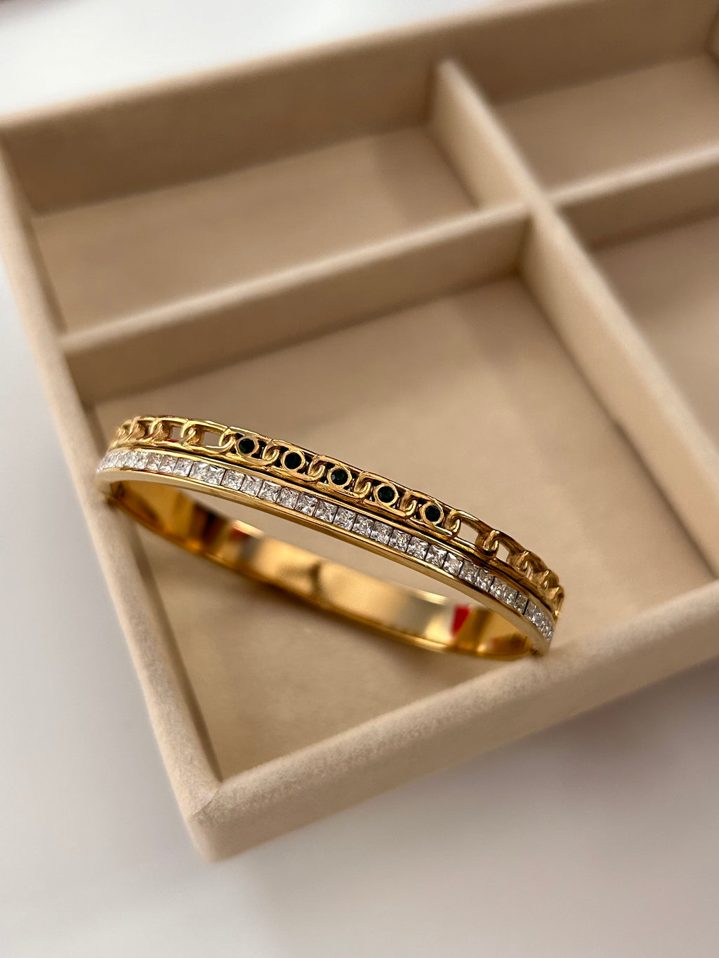 Orlina Emerald Cuff