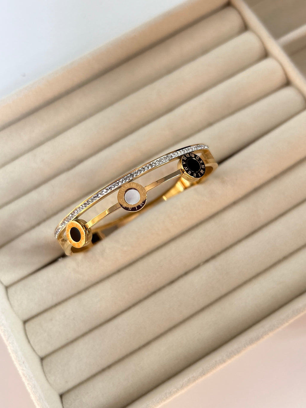Belle Cuff