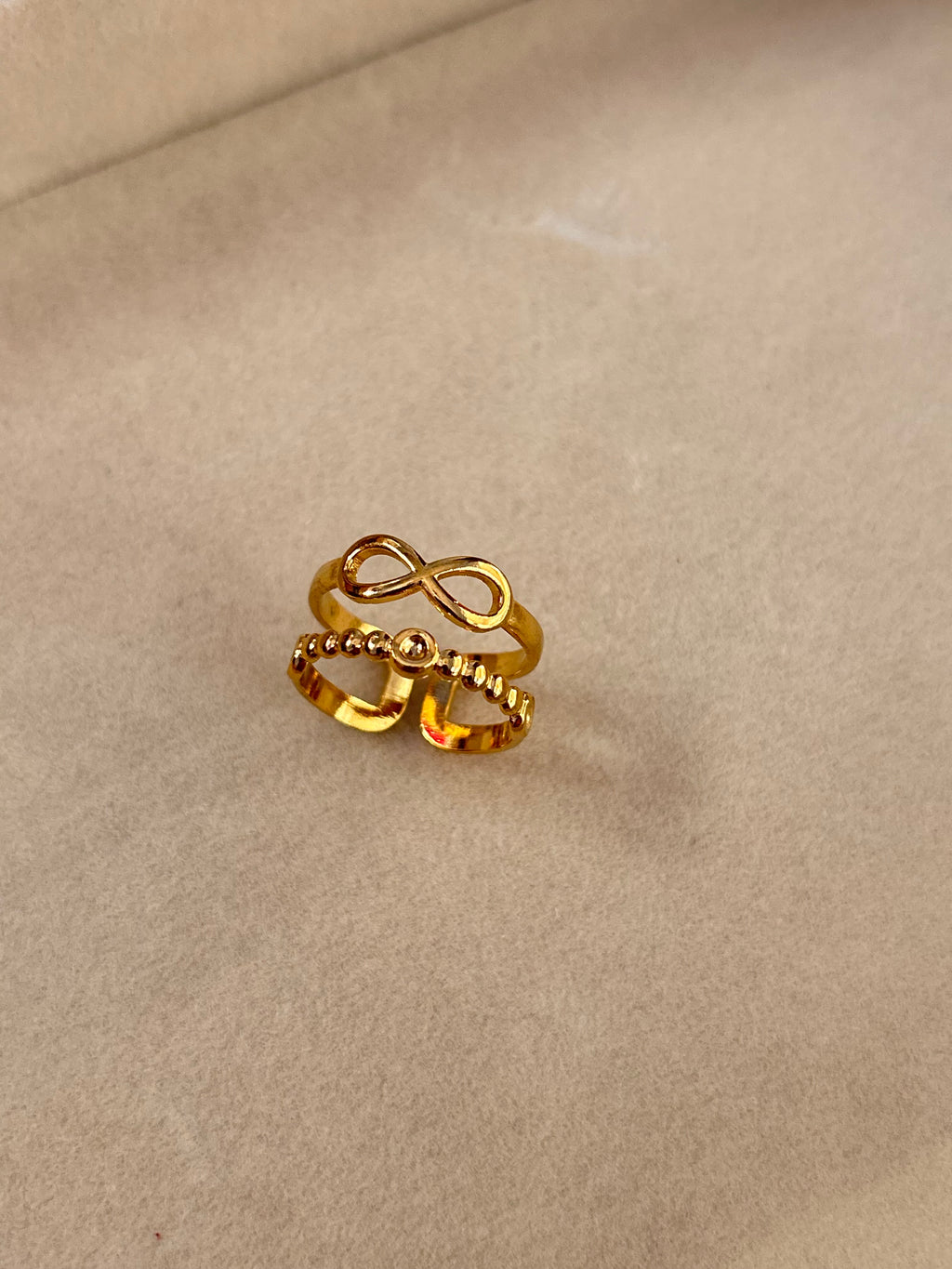 Lucia Ring