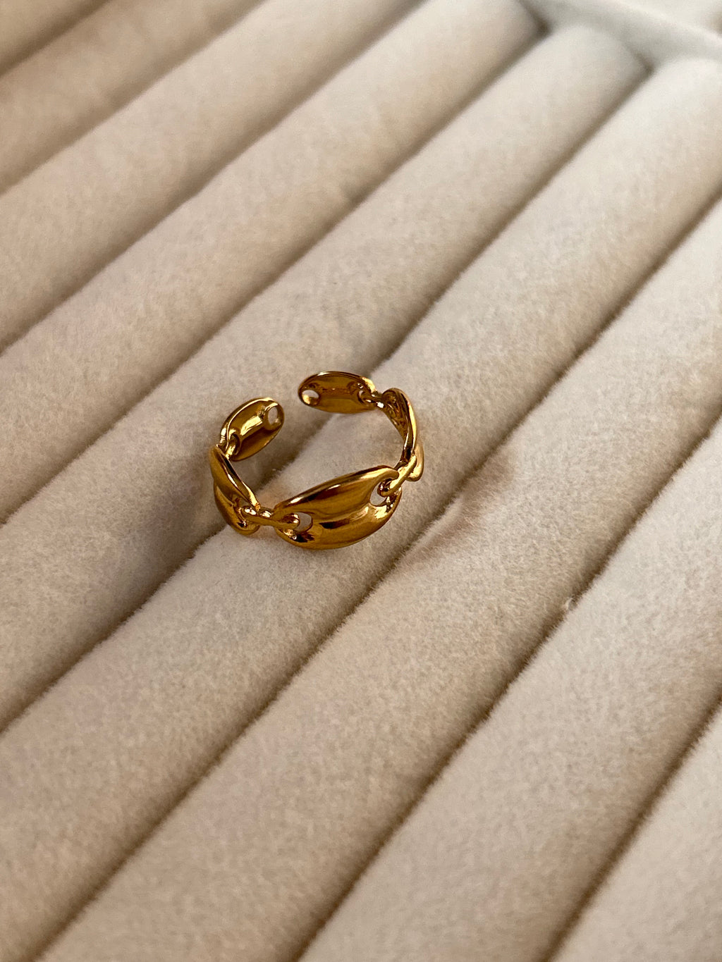 Vea Ring