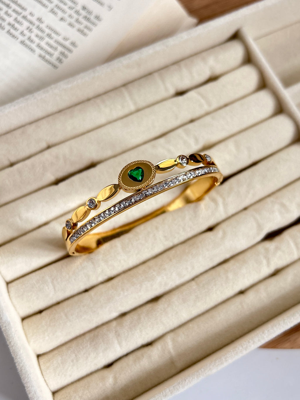 Amorita Cuff