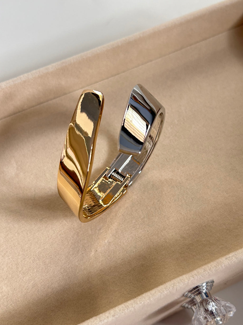 Dual tone Cuff