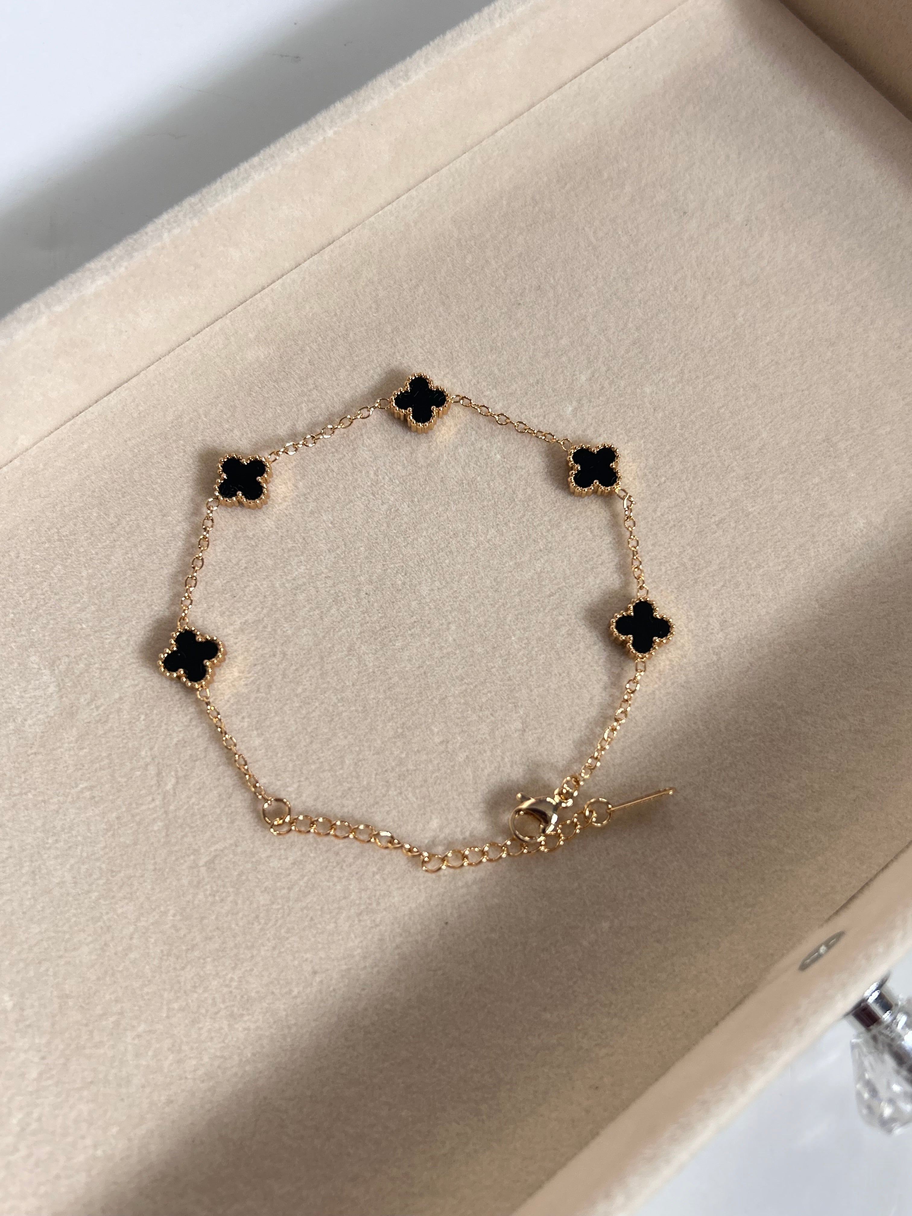Iconic Clover Bracelet