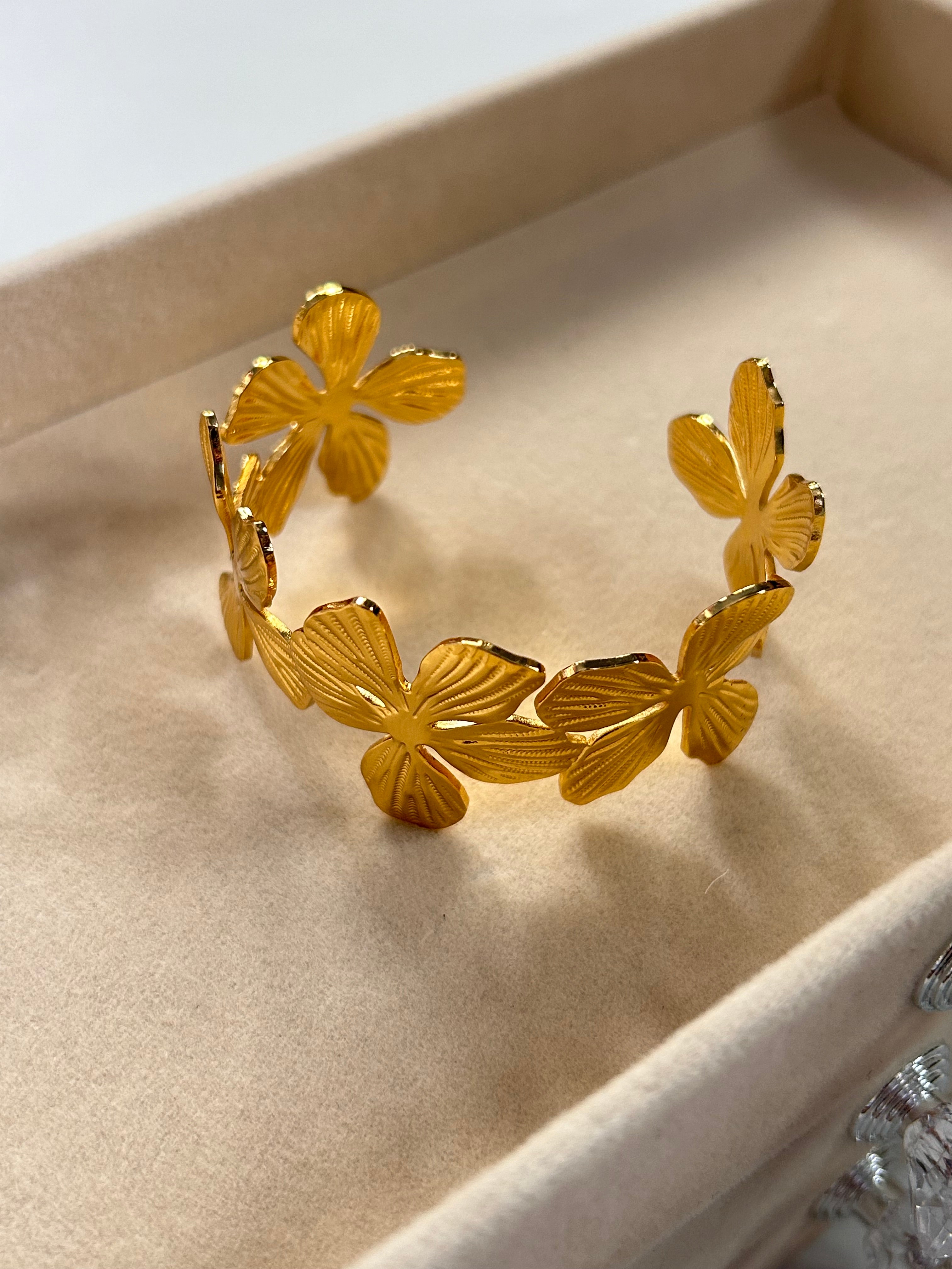 Flor Cuff