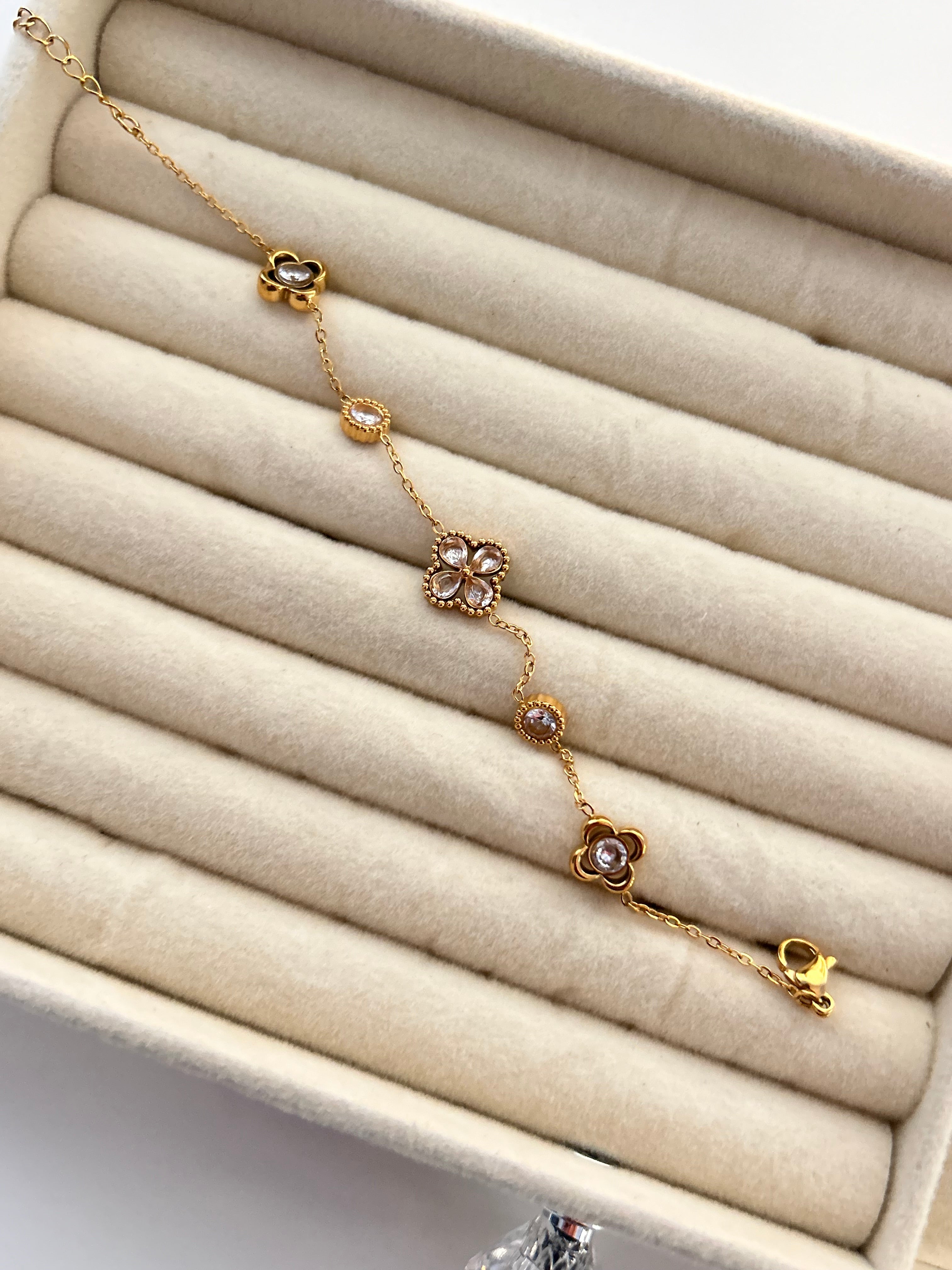 Ivory Belle Bracelet