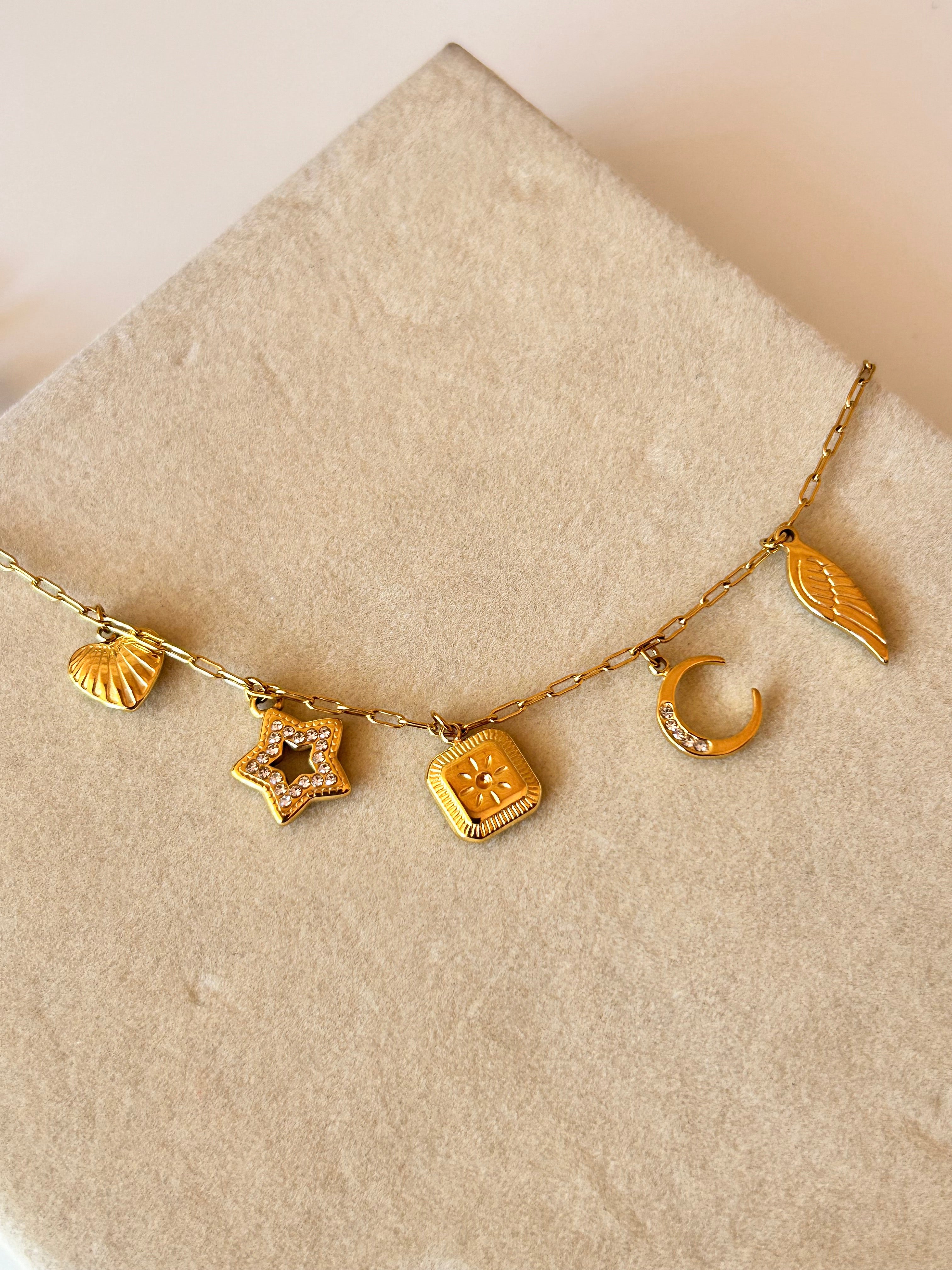 Effie Charm Bareclet