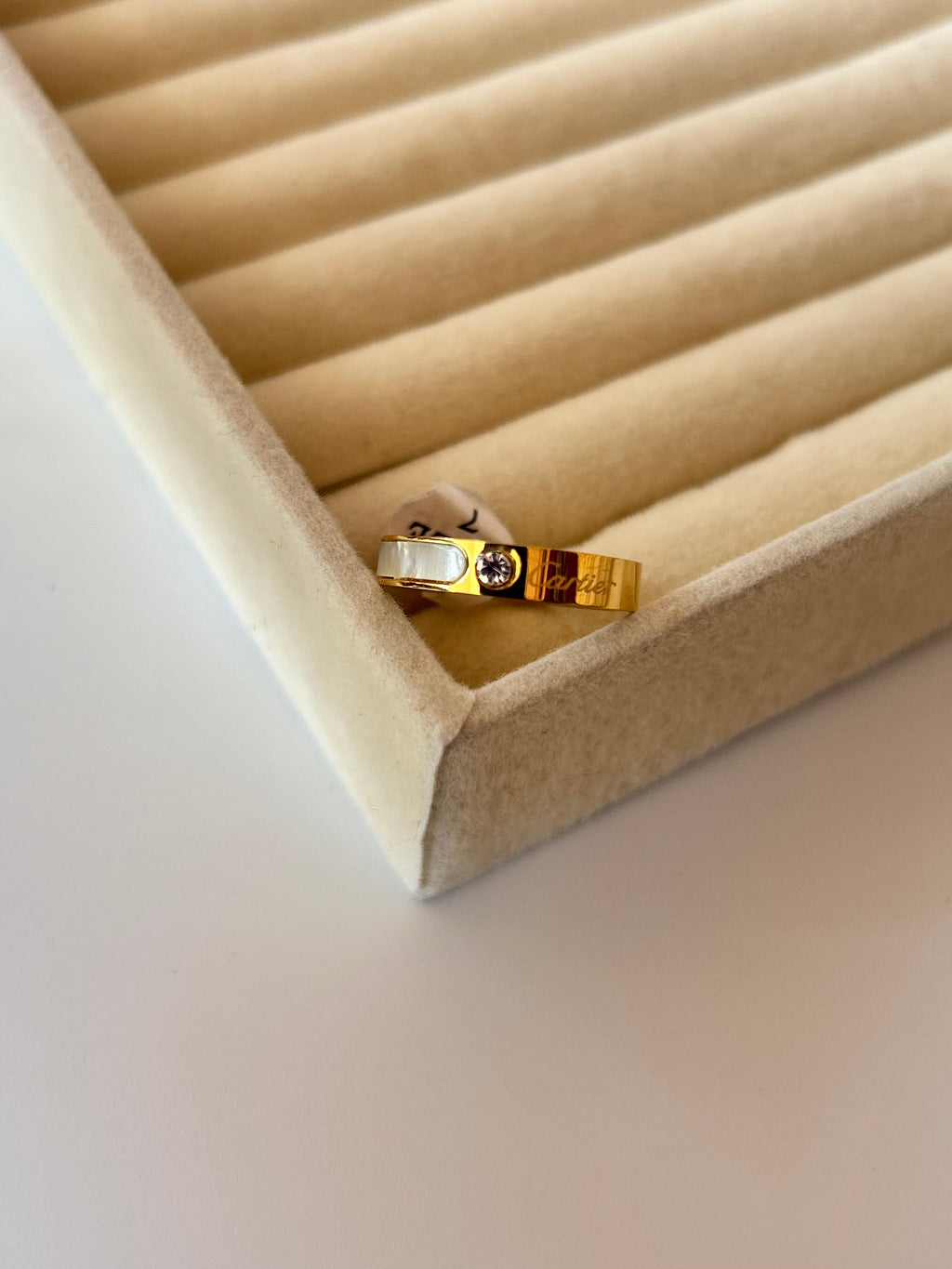 Lumina Ring